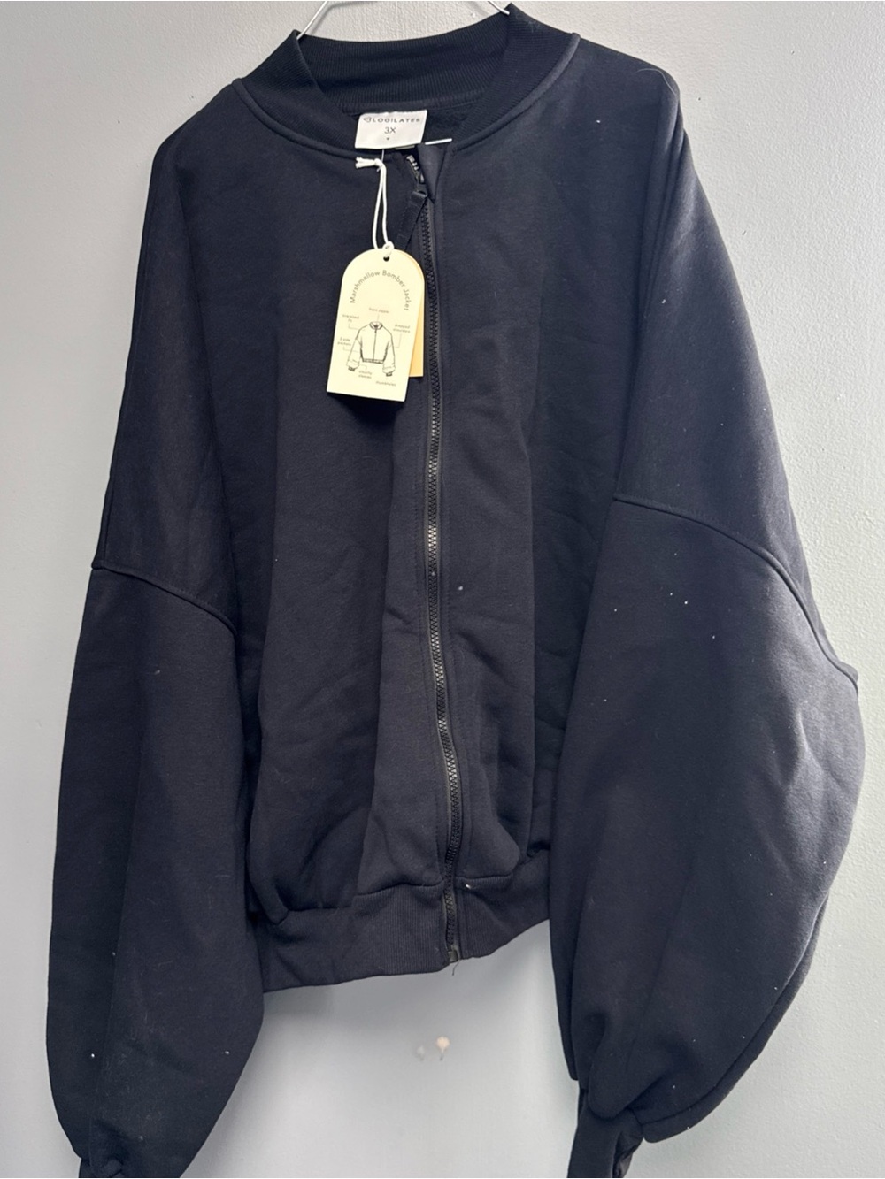 Women’s marshmallow Bomber Jacket black with Zip Front — oversized fit